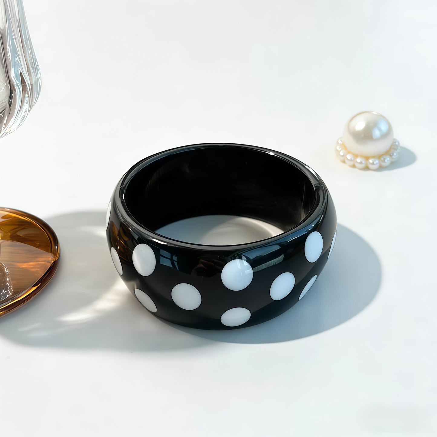 Black White Spots Symmetrical High-grade Resin Vintage Affordable Luxury Bracelets