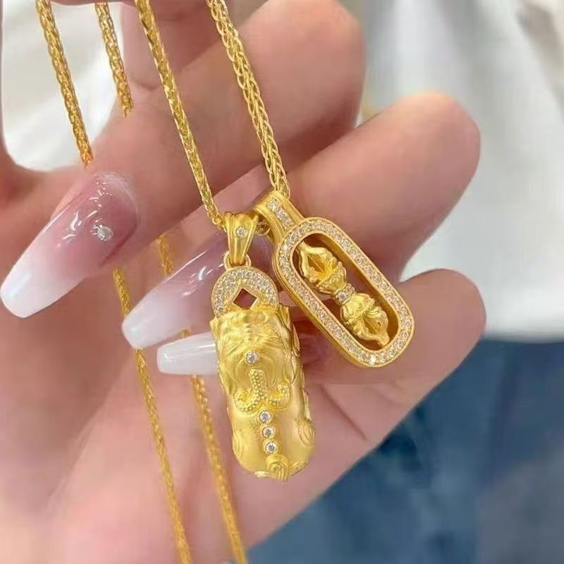 Women's Cross Pestle Zircon Autumn Clover Diamond High-grade Light Luxury Necklaces