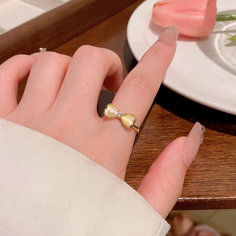 Women's Open High-grade Light Luxury Pearl Forefinger Niche Design Rings