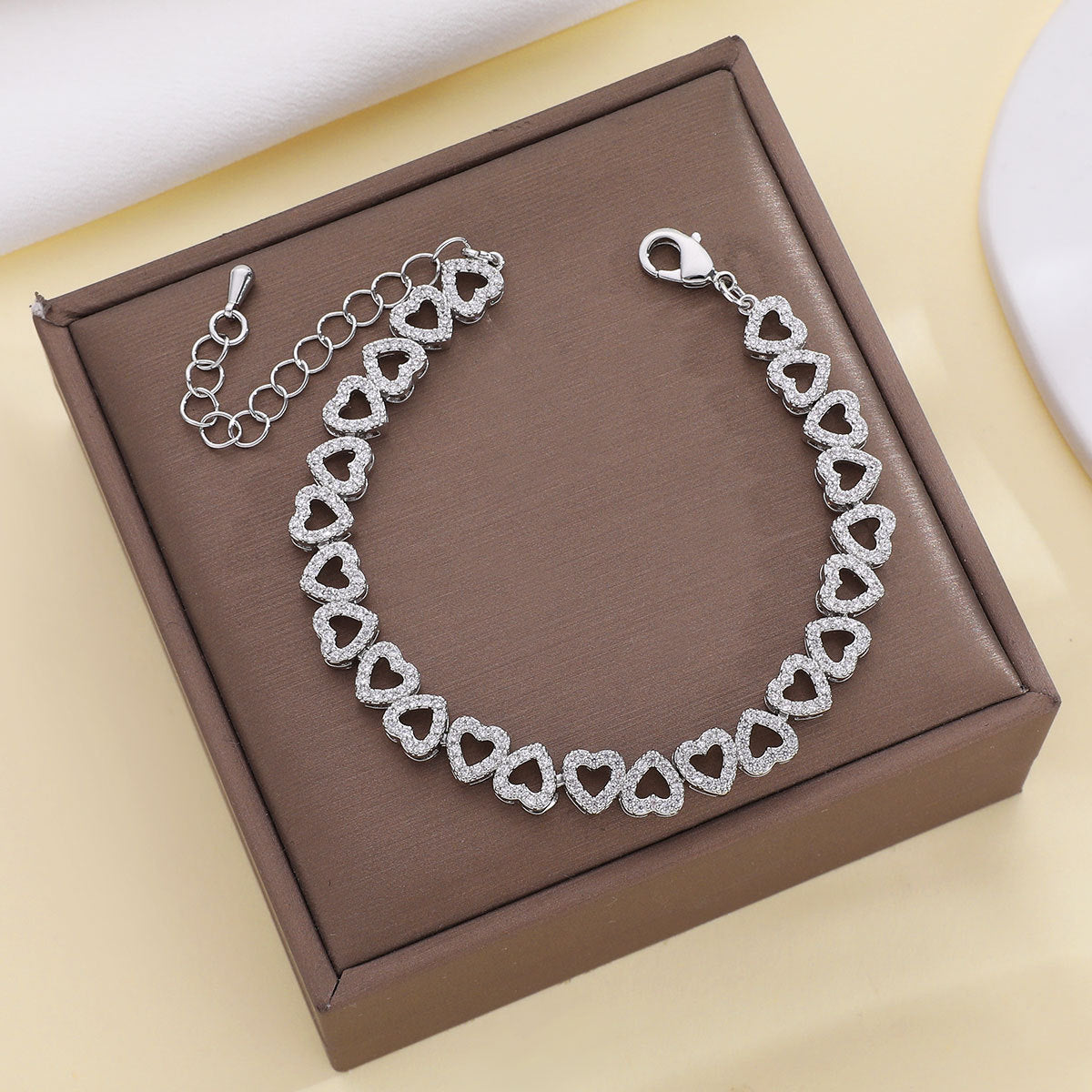 Women's Luxury Super Flash Gift Full Diamond Heart-shaped Bracelets