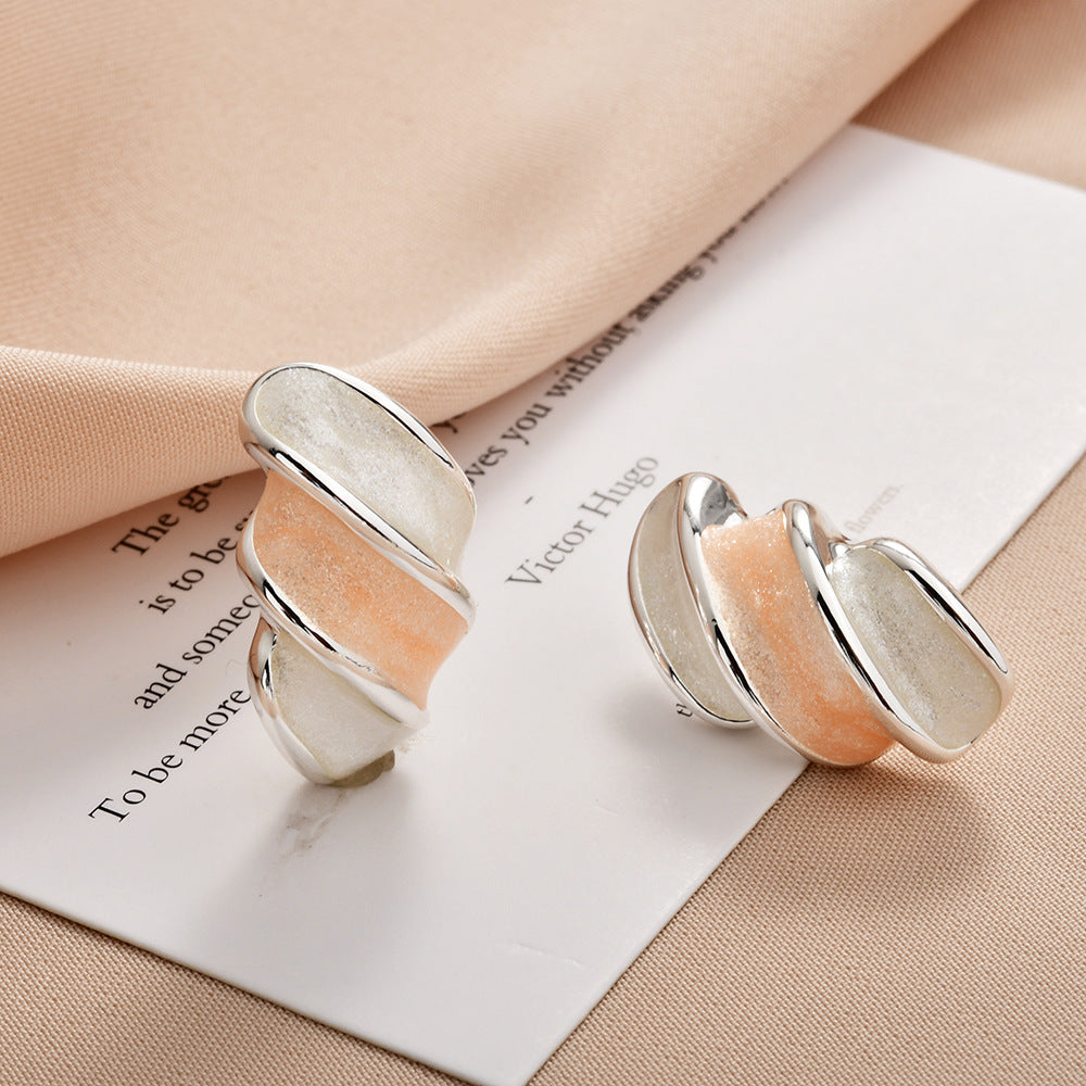 Women's Sweet Elegance Niche Design Ear Clip Earrings