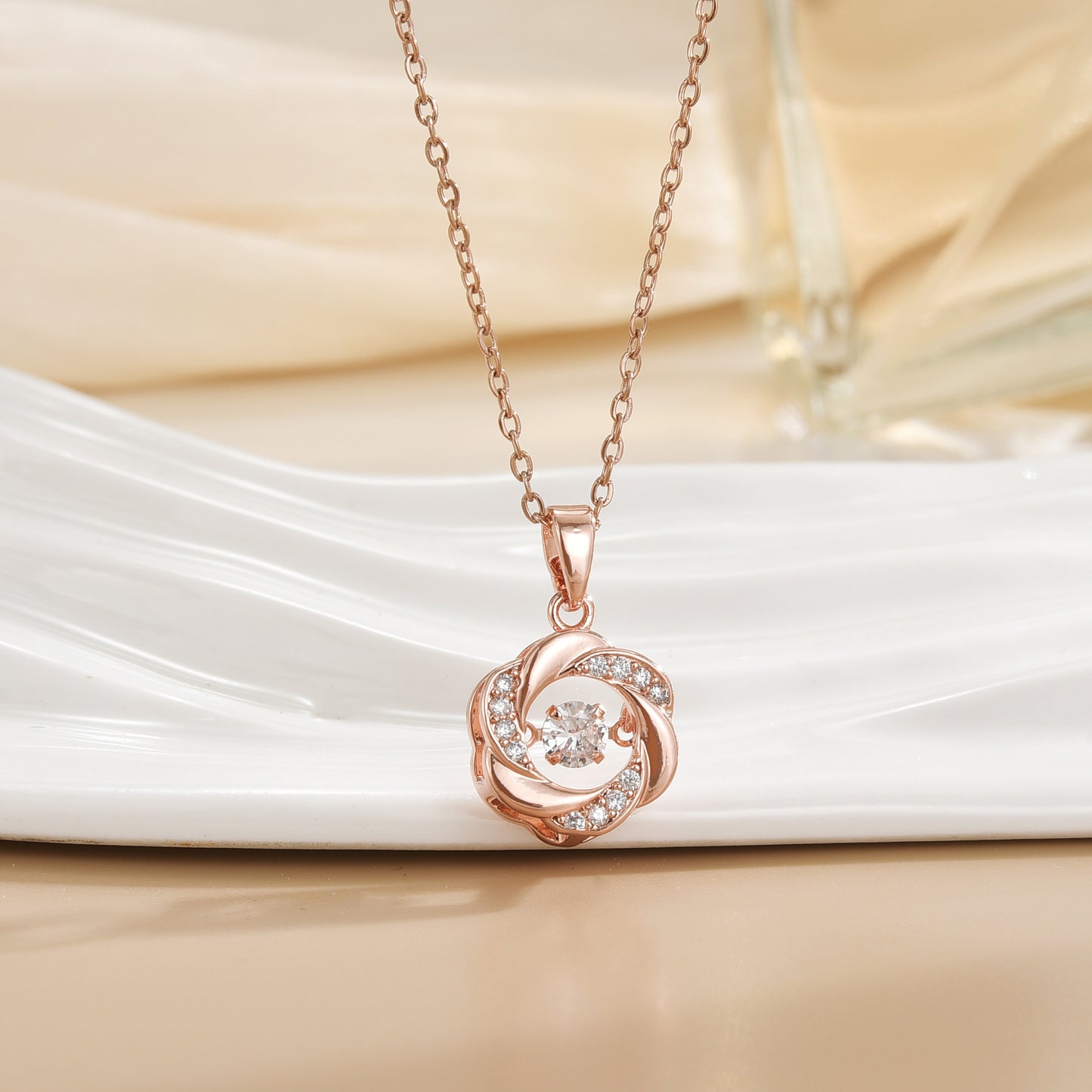 Women's Fading Smart For Simple Graceful Clover Clavicle Chain Niche Necklaces