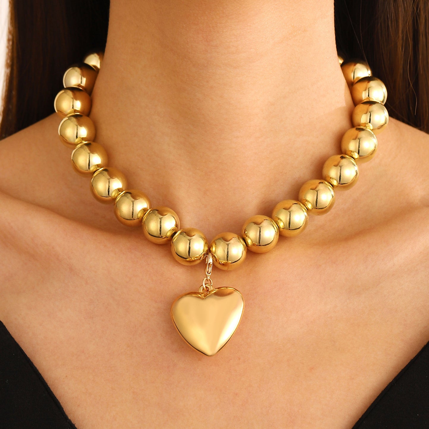 Women's Fashion Large Glossy Three-dimensional Love Thick Necklaces