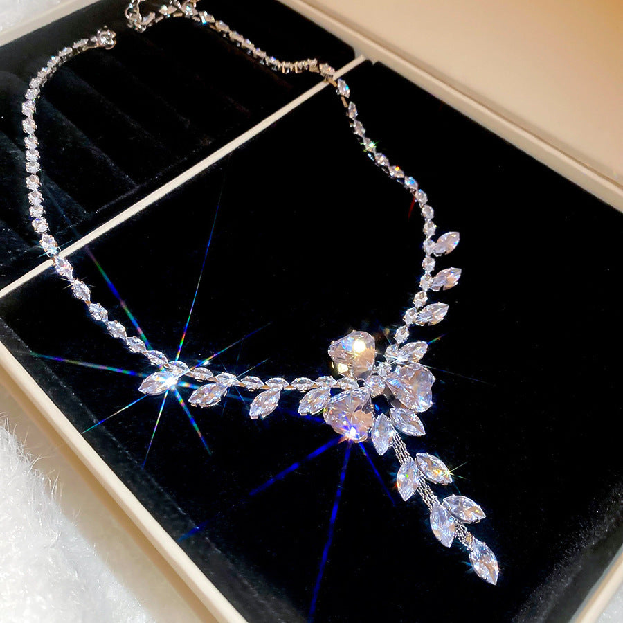 Drop Light Luxury Minority Clavicle Chain Palace Style Earrings