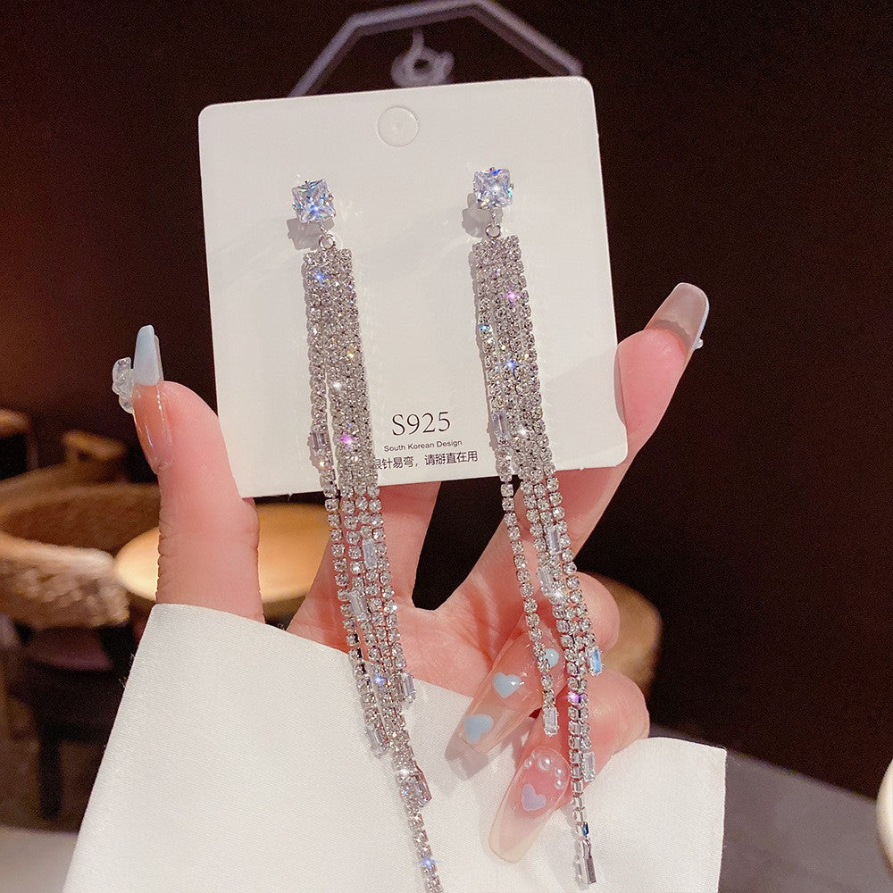 Women's Vintage Tassel Diamond High-grade Ear Minority Earrings