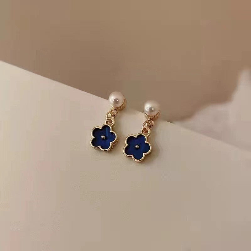 Sier Needle Resin Flower Tassel Mori Stud Earrings