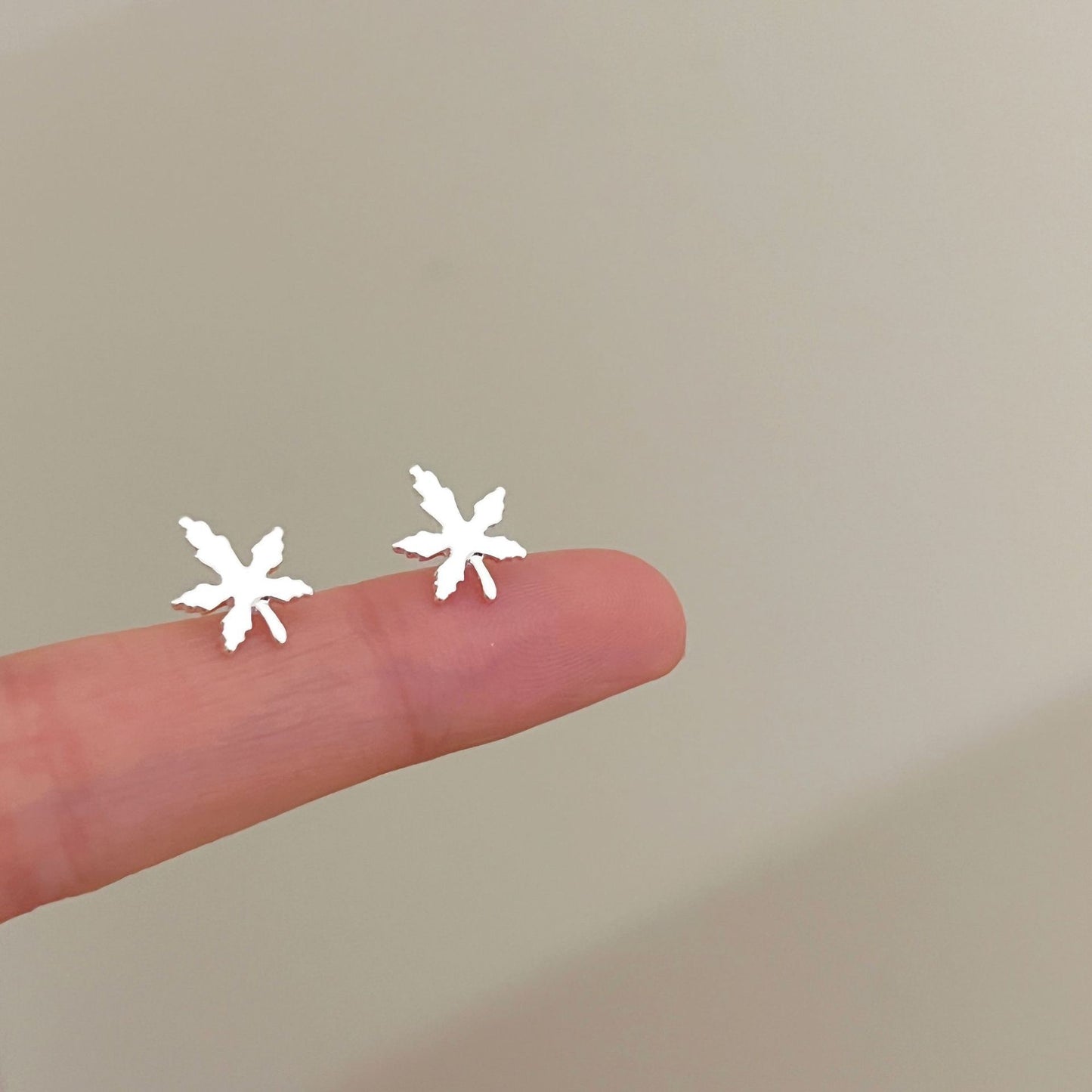 High-grade Bow Small Sier-plated Geometric Korean Earrings