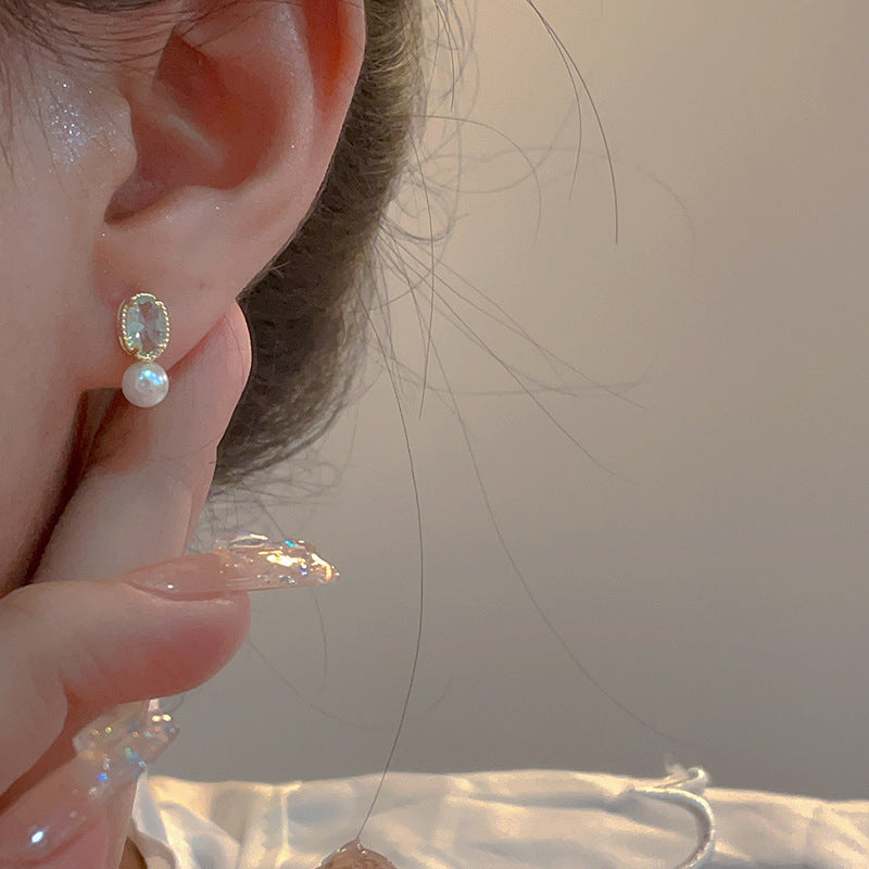 Women's Vintage Pearl Light Luxury Fashion High Sense Earrings