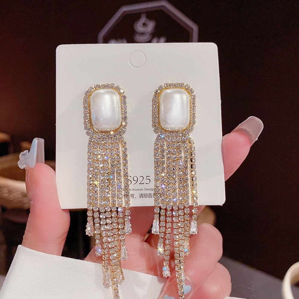 Women's Vintage Tassel Diamond High-grade Ear Minority Earrings