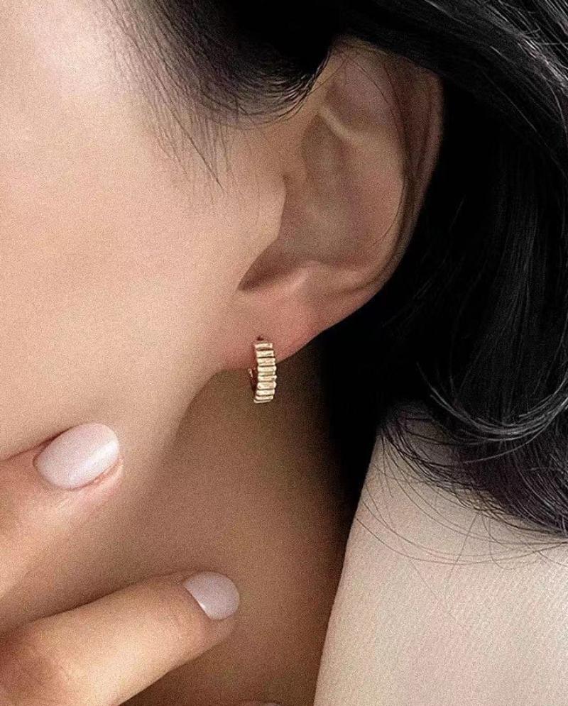 Women's Retro Fashionable Satin Ear Sterling Sier Earrings