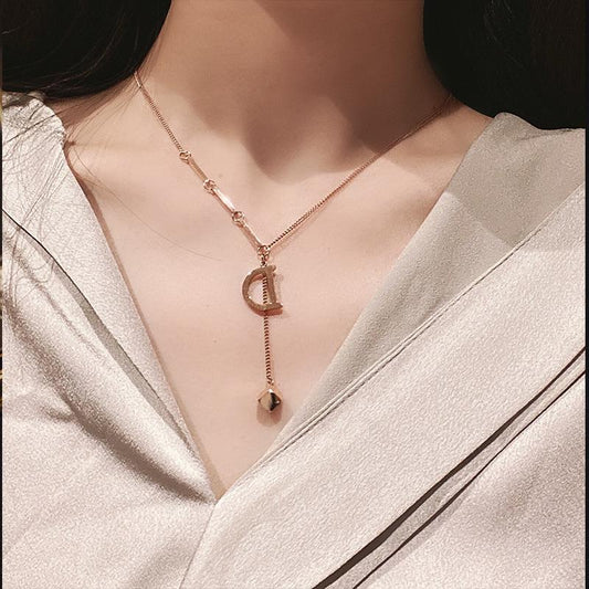 Niche Design Simple Letter Short Clavicle Chain Necklaces