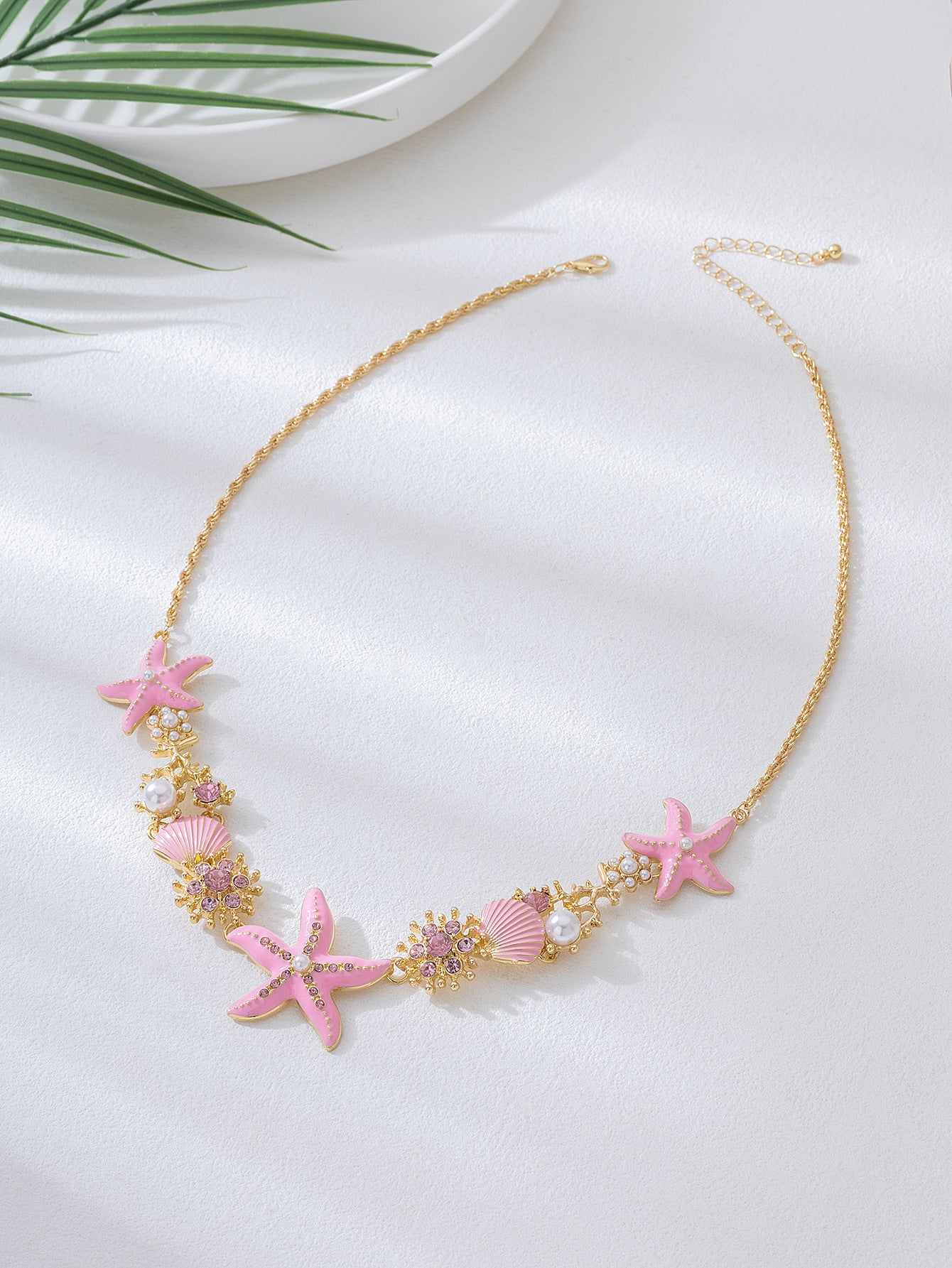 Three-dimensional Starfish Design Personality Shell Beach Clavicle Necklaces