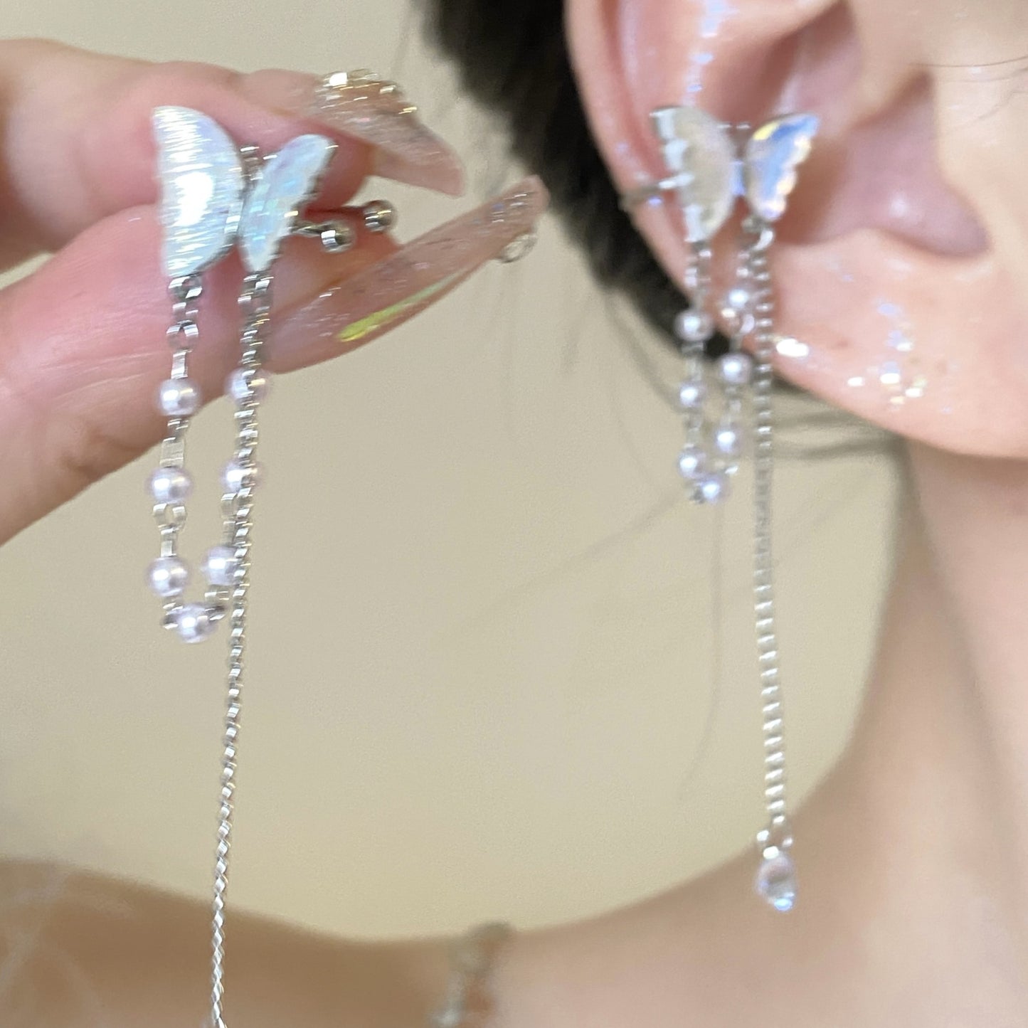 Women's Diamond Butterfly Tassel Romantic Design Style Earrings