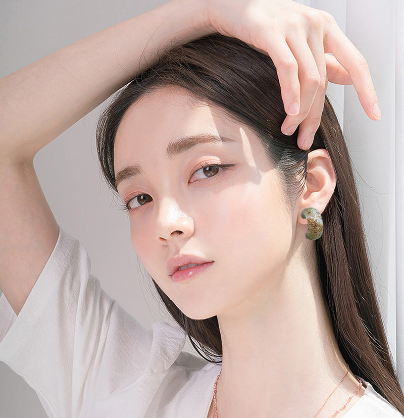 Exquisite Small Real Flower Gold Foil Resin Earrings