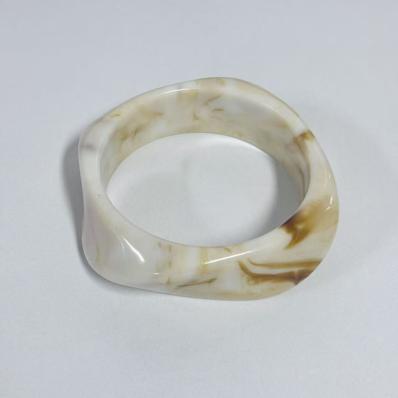 Women's Irregular Blooming Resin Curved Girlfriends Rings