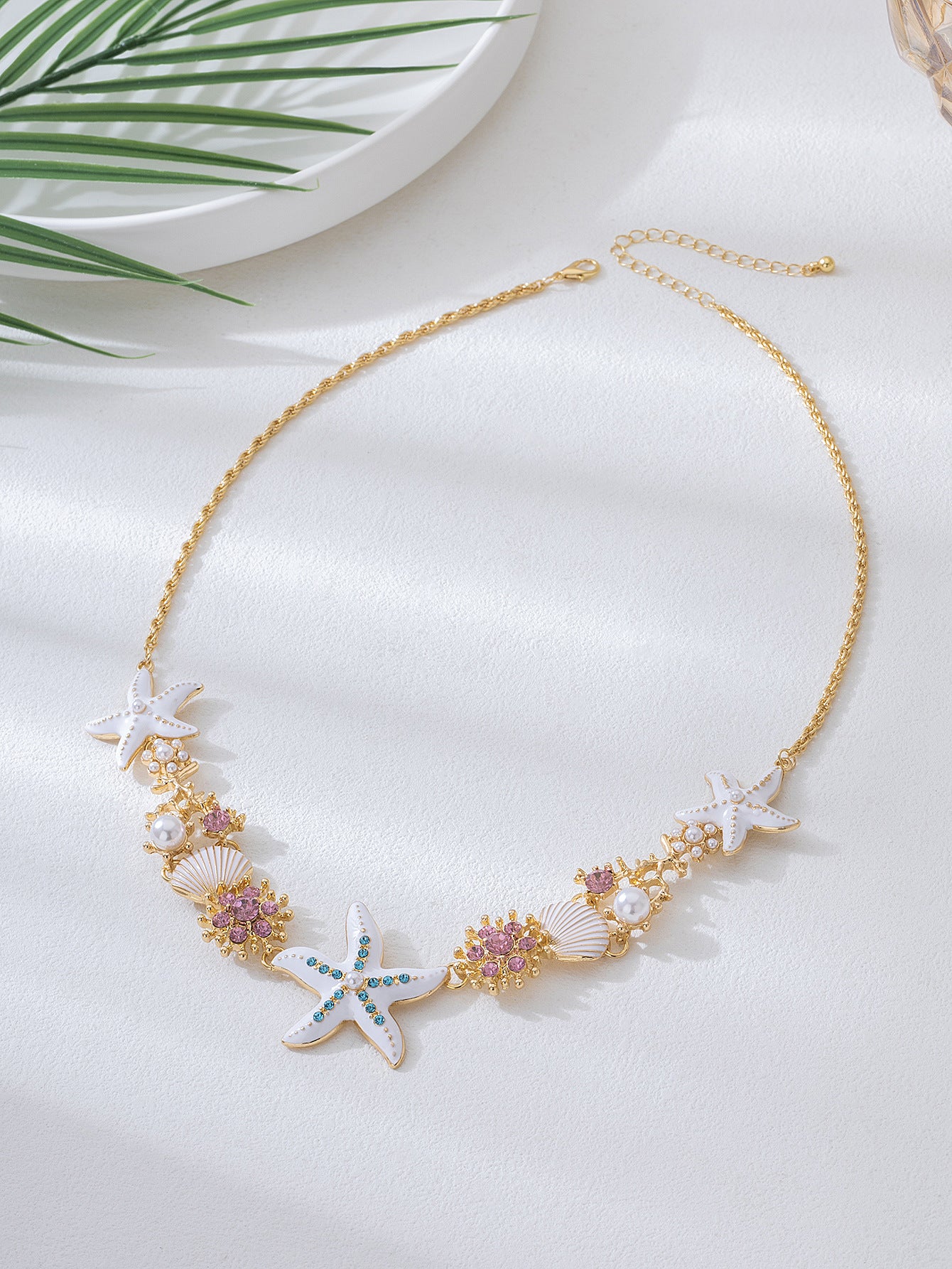 Three-dimensional Starfish Design Personality Shell Beach Clavicle Necklaces