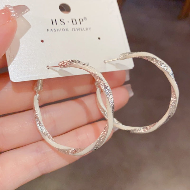 Unique Design Thick Sier Dripping Twisted Big Ear Exaggerated Personalized Earrings