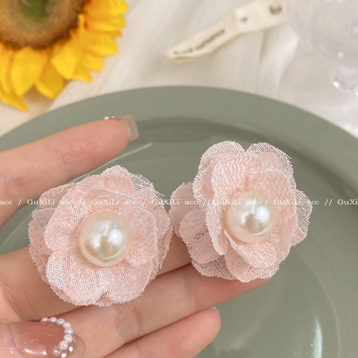 Women's Series Flower Vacation Style Niche High-grade Earrings