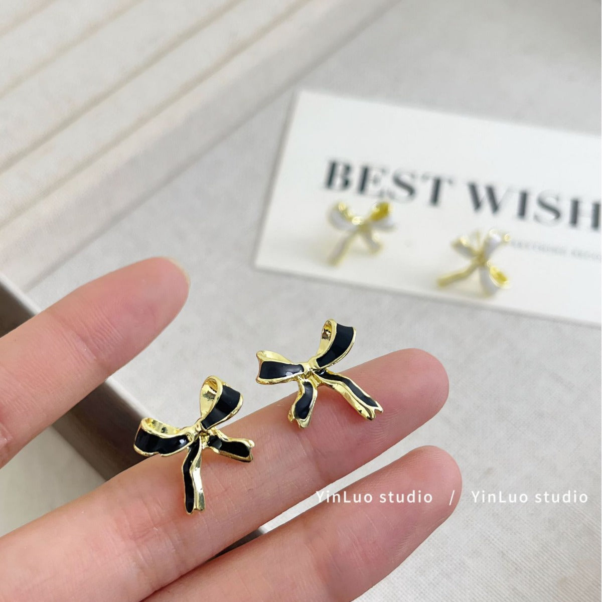 Oil Dripping Bow Design Sense Asymmetric Simple Earrings