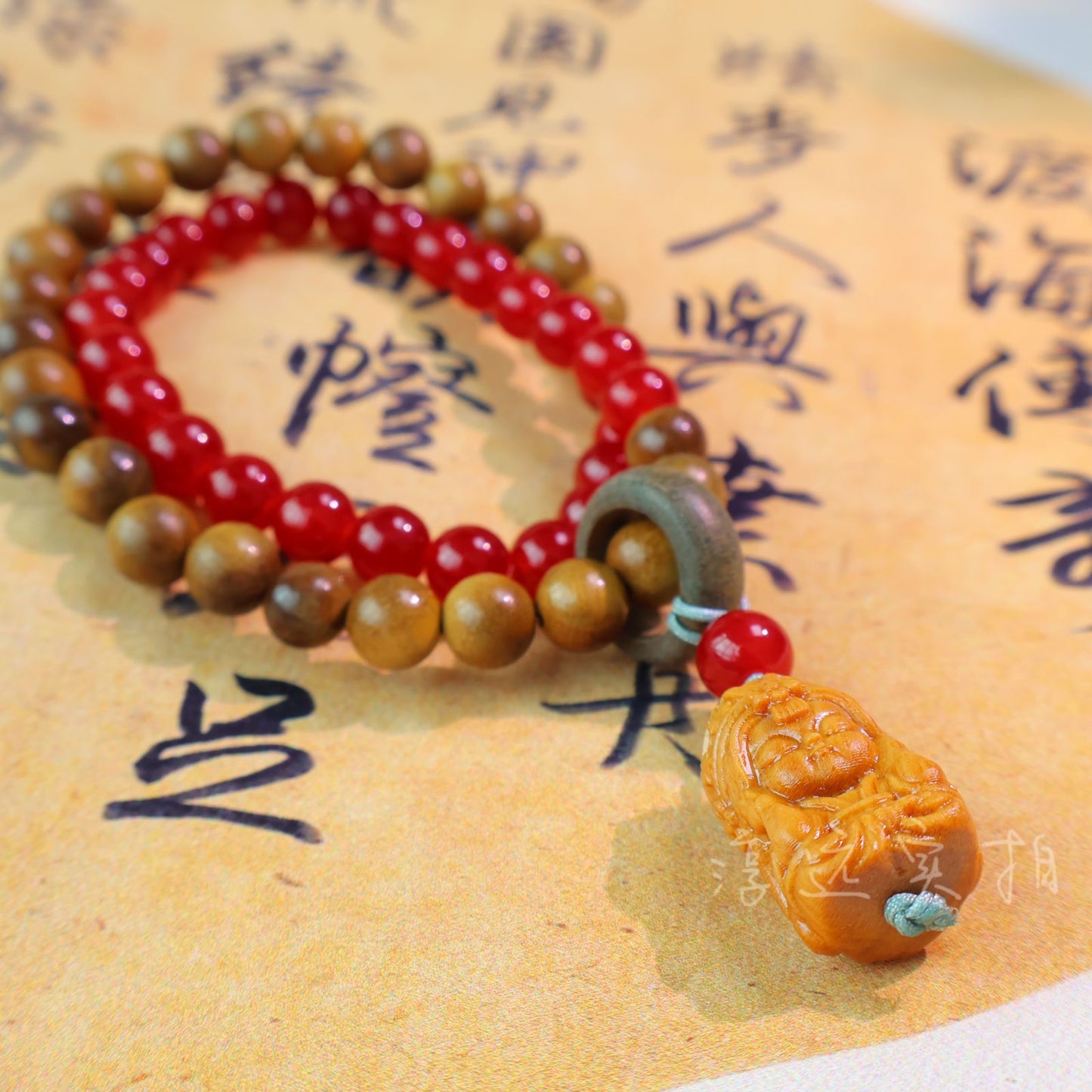 Women's & Men's Circle Green Sandalwood Passion Fruit Seed Forest Chinese Bracelets