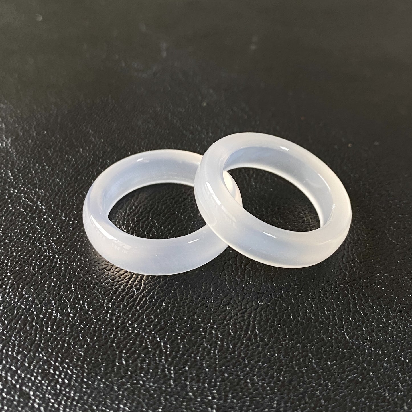 Natural Agate Shank Flexible Jade Chalcedony Couple Live Ring