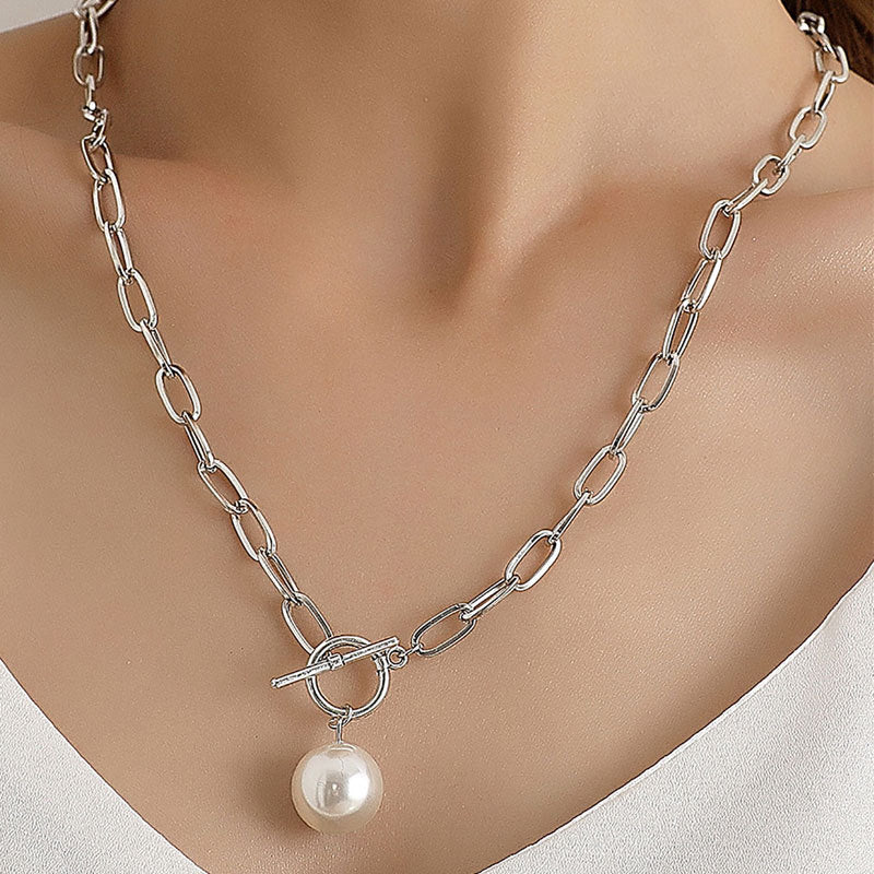 Women's Imitation Pearl Buckle For Light Luxury Minority Temperament Necklaces