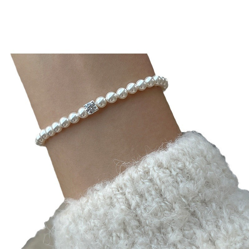 Women's Style Vintage Pearl Zircon Light Luxury High-grade Bracelets