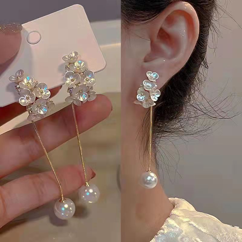 Fresh Sweet Cartoon Bunny Bear Love Heart Minority Design Refined Stud Earrings