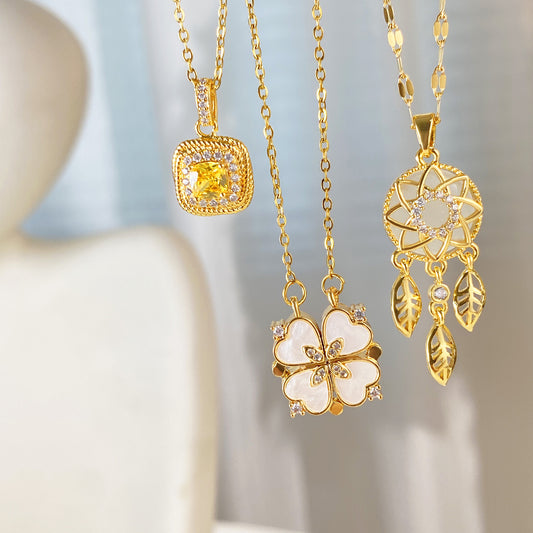 Four-leaf Clover Micro Inlaid Zircon Turn Necklaces