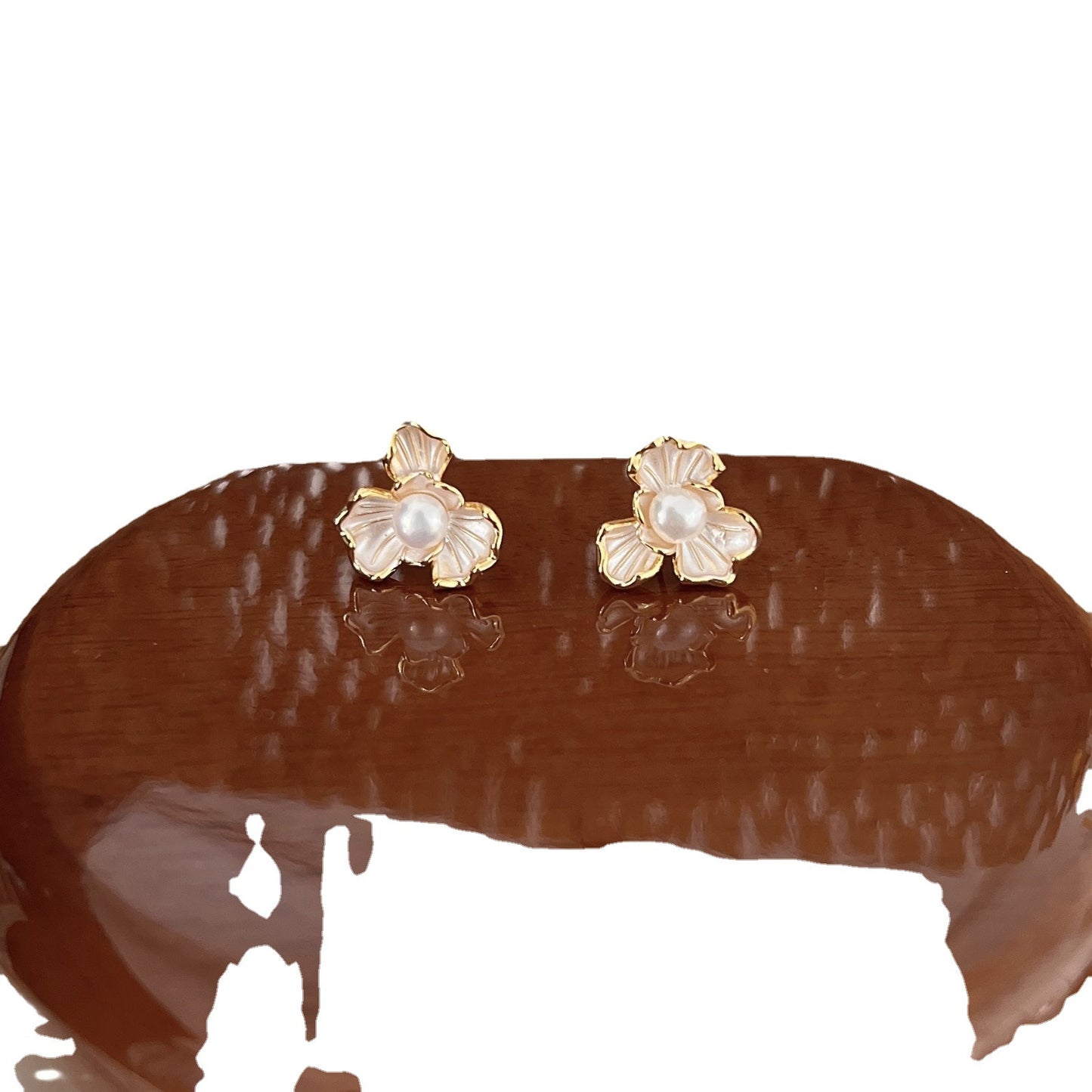 Women's Freshwater Pearl Ear French Retro Design Earrings