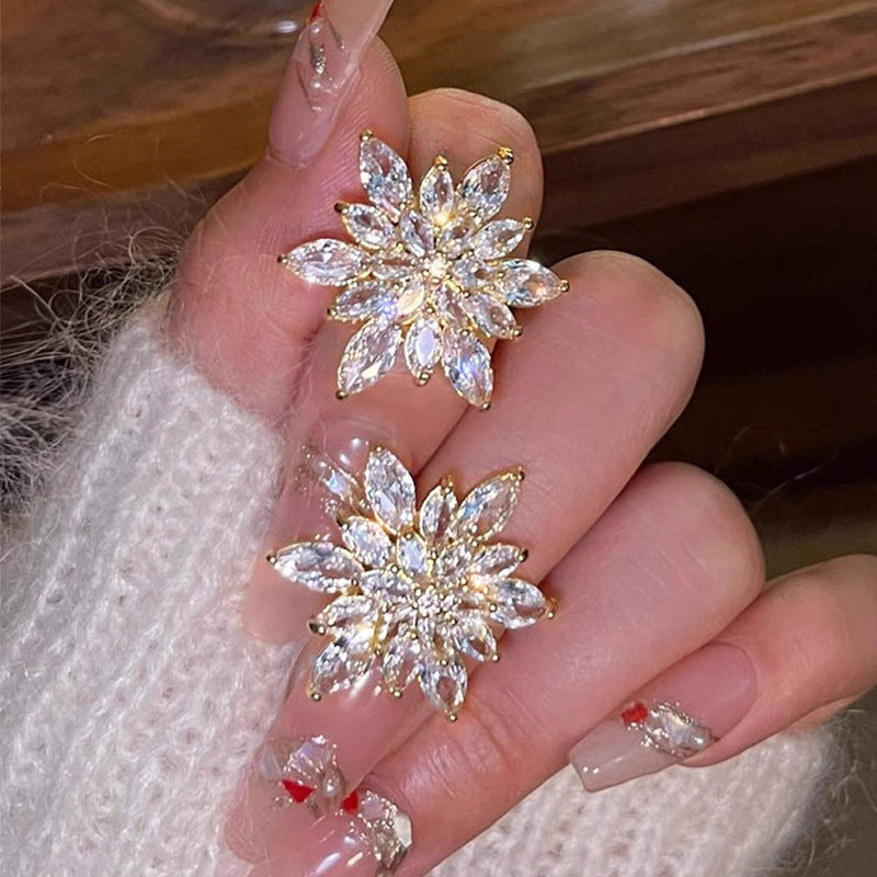Flower Female Seaside Vacation Dopamine Fashion Temperament Earrings