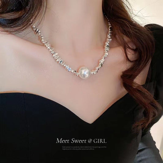 Women's Dignified Niche Style Clavicle Chain Bow Flower Light Necklaces