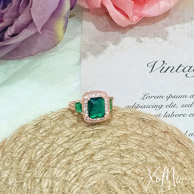 Exaggerated Personalized Emerald Crystal Gemstone Square Zirconium Luxury Index Finger Ring