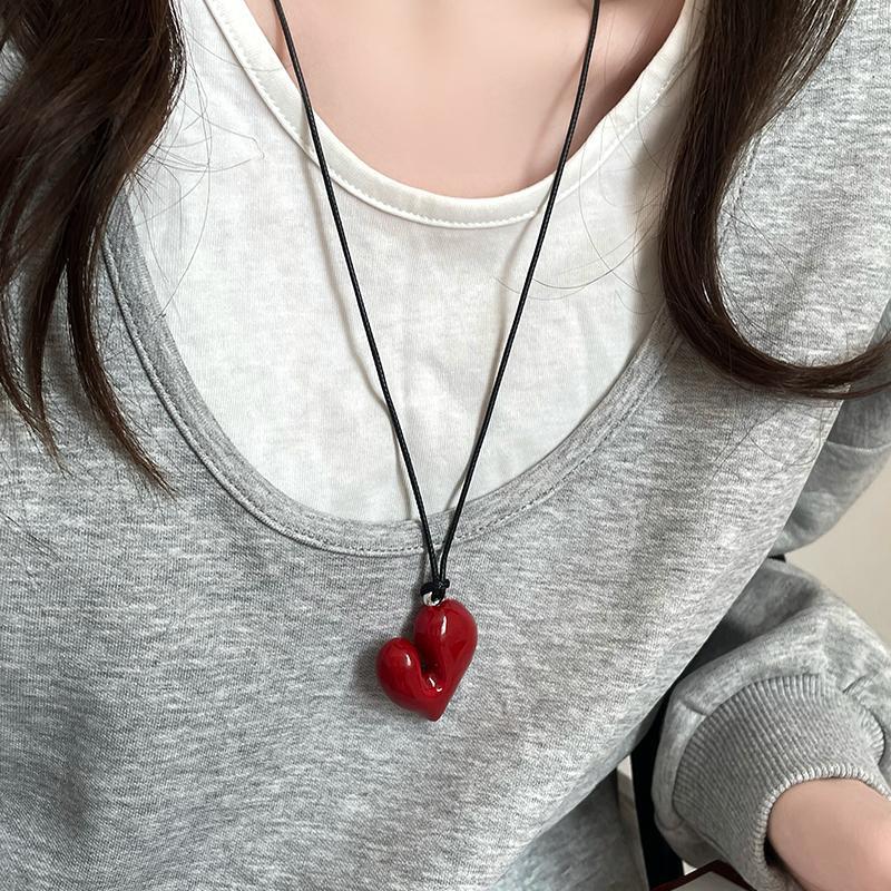 Women's Fashionable Black Leather Rope Sweater Chain Necklaces