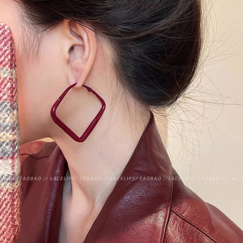 Women's Retro Style Red Ear Simple High-grade Earrings