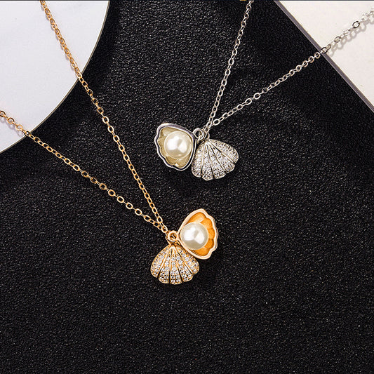 Women's Design Shell Imitation Pearl Light Luxury Pendants