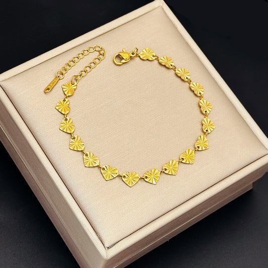 Temperament Entry Lux Female With Hearts Hollow Out Stitching Heart-shaped Bracelet
