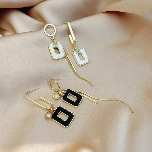 Women's Sier Needle Square Geometric Asymmetric Graceful Earrings