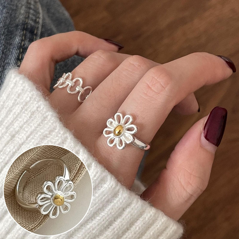 Dignified Geometric Lines Winding Sier Opening Rings