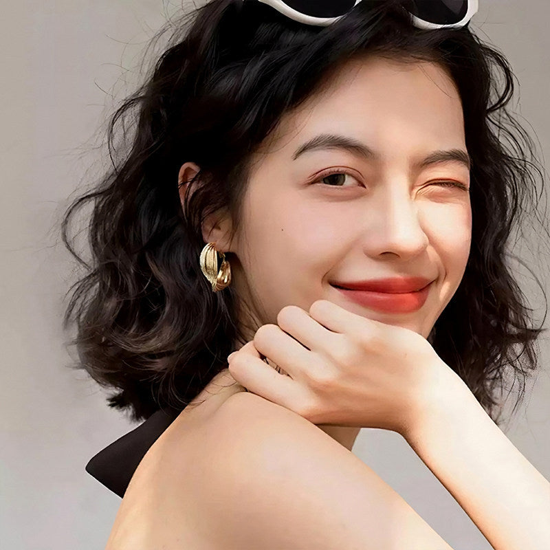 Women's Simple High-grade Big Circle Ear Exaggerating Rings