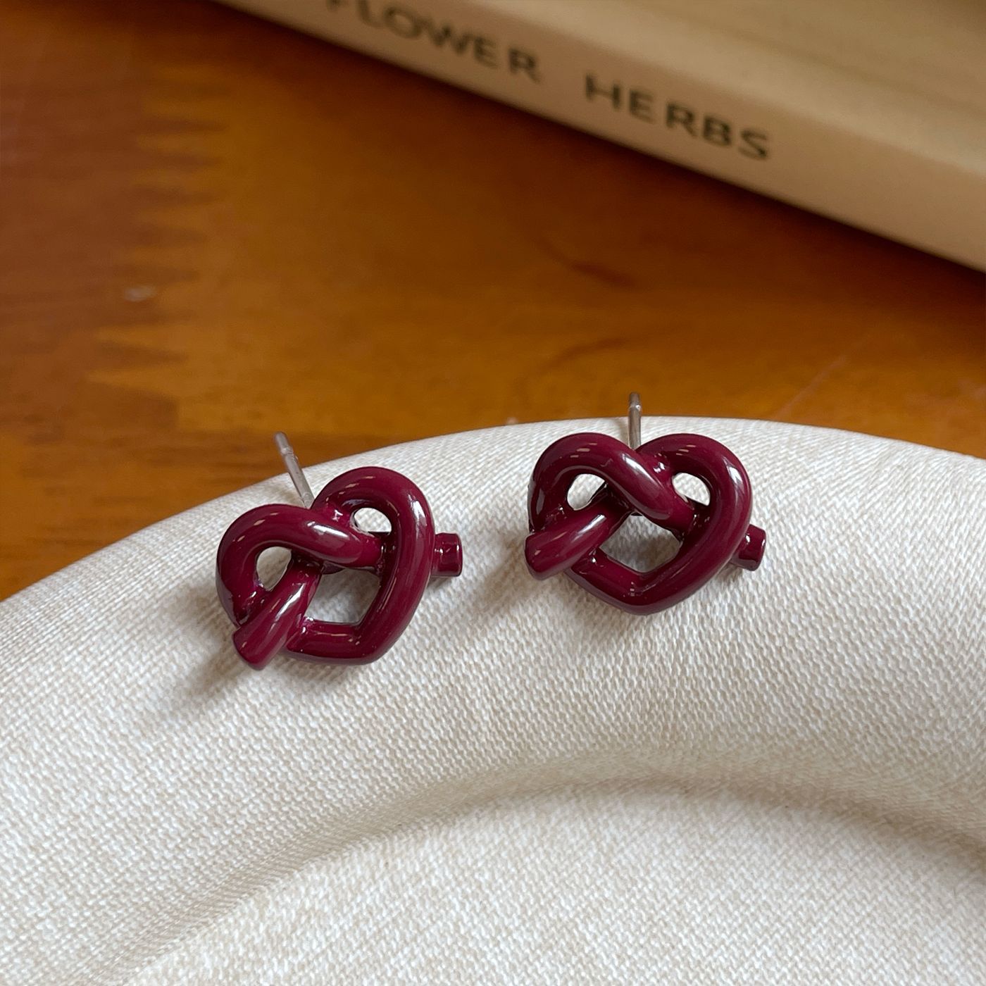 Small Exquisite Bow Female Sier Needle Earrings