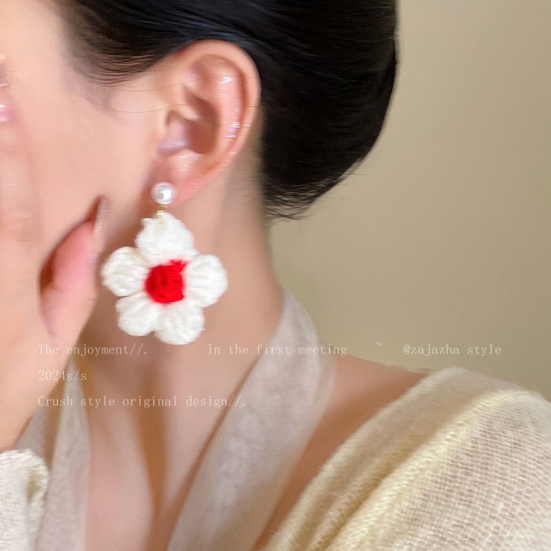 Women's Flower For Early Autumn Sweet Temperamental Fashion Earrings