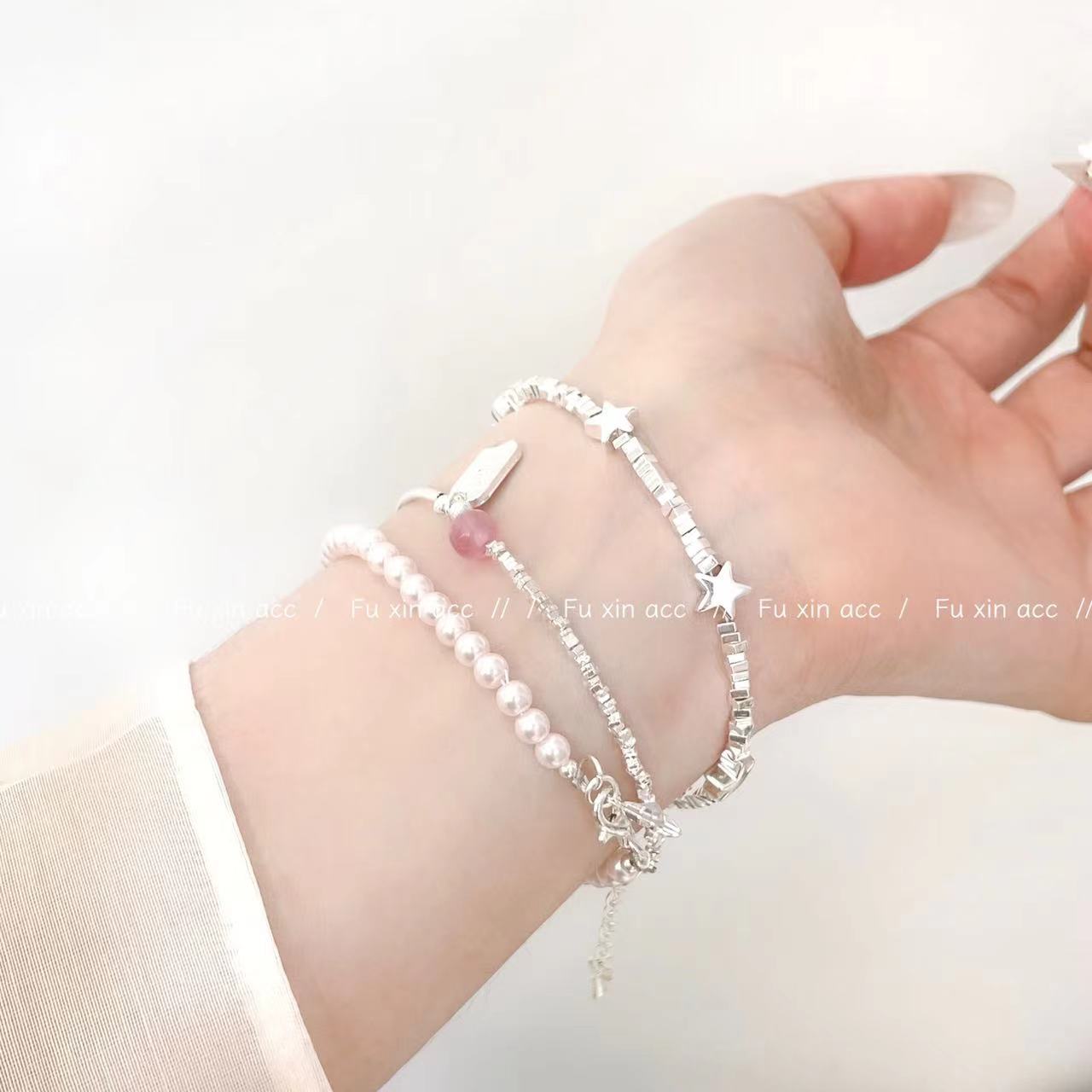 Star Female Light Luxury Minority White Pearl Bracelets