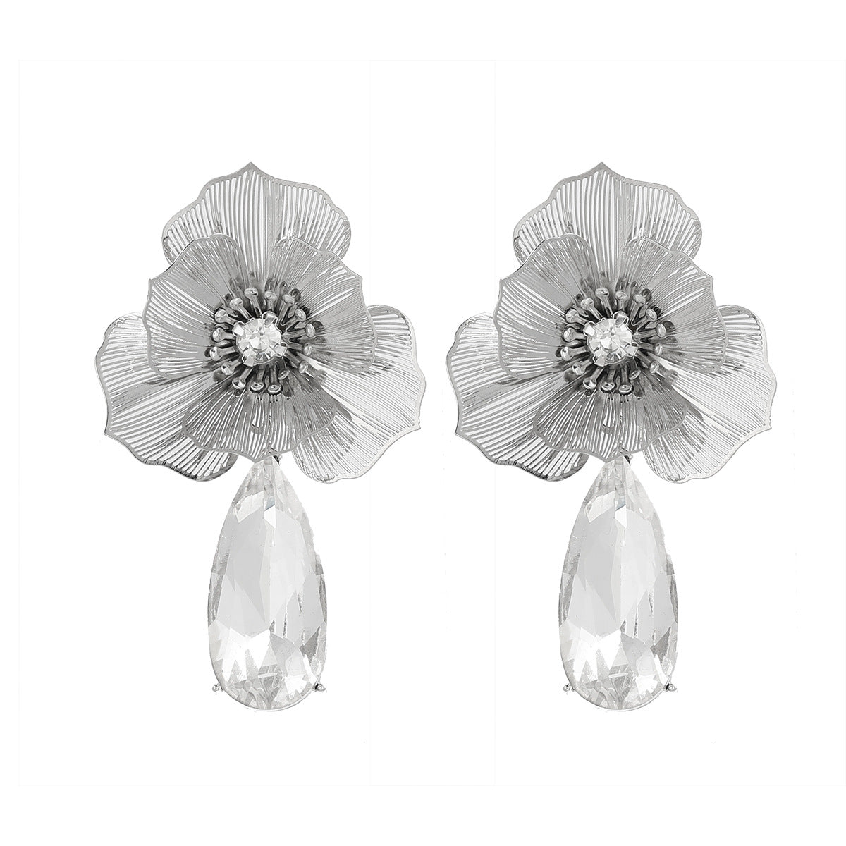 Women's Geometric Flower Cutout High-grade Fashionable Earrings