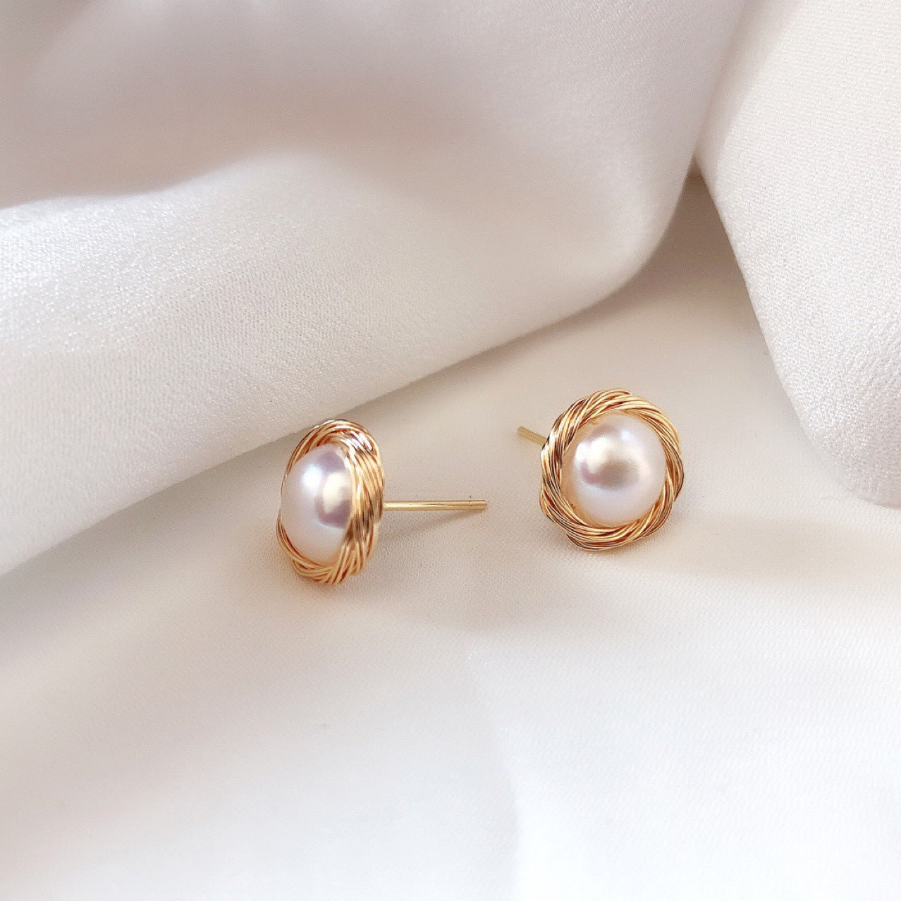 Women's Freshwater Pearl Ear Winding Small Summer Earrings