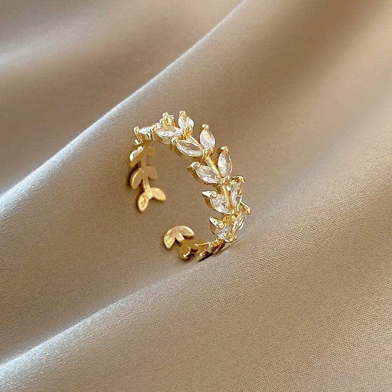 Offer Copper High-grade Crystal Leaves Niche Design Rings