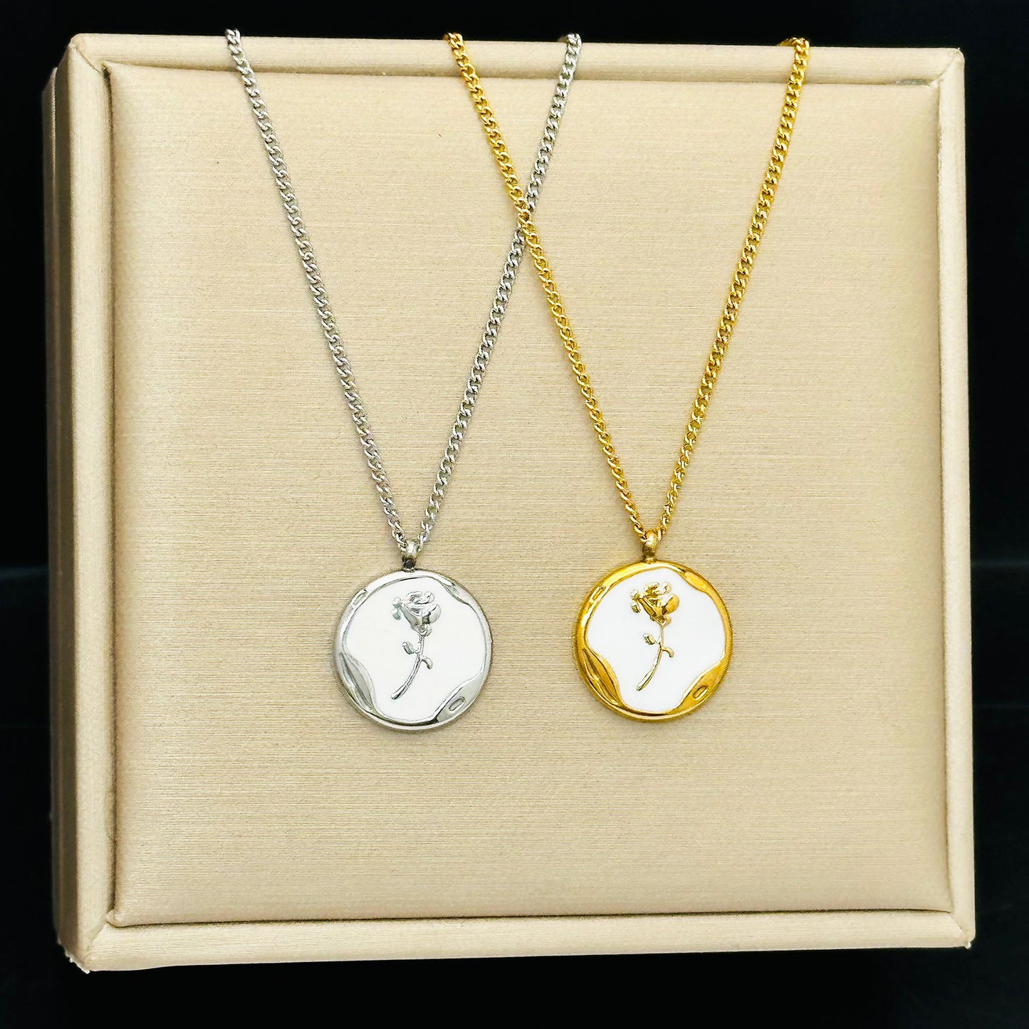 Women's Simple No Color Fading Affordable Luxury Necklaces