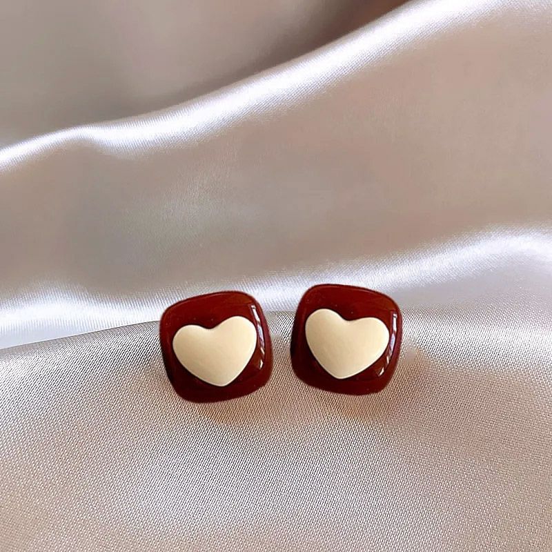 Women's Luxury Red Heart-shaped Ear Elegant Wild Earrings