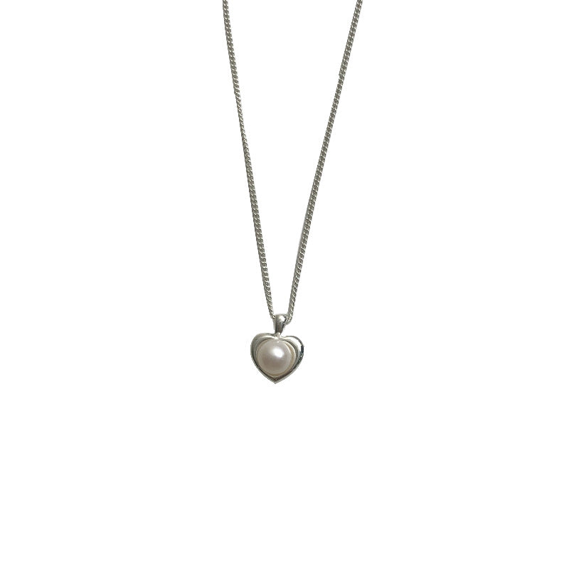 Sier Accessories Loving Heart In Sterling Necklaces