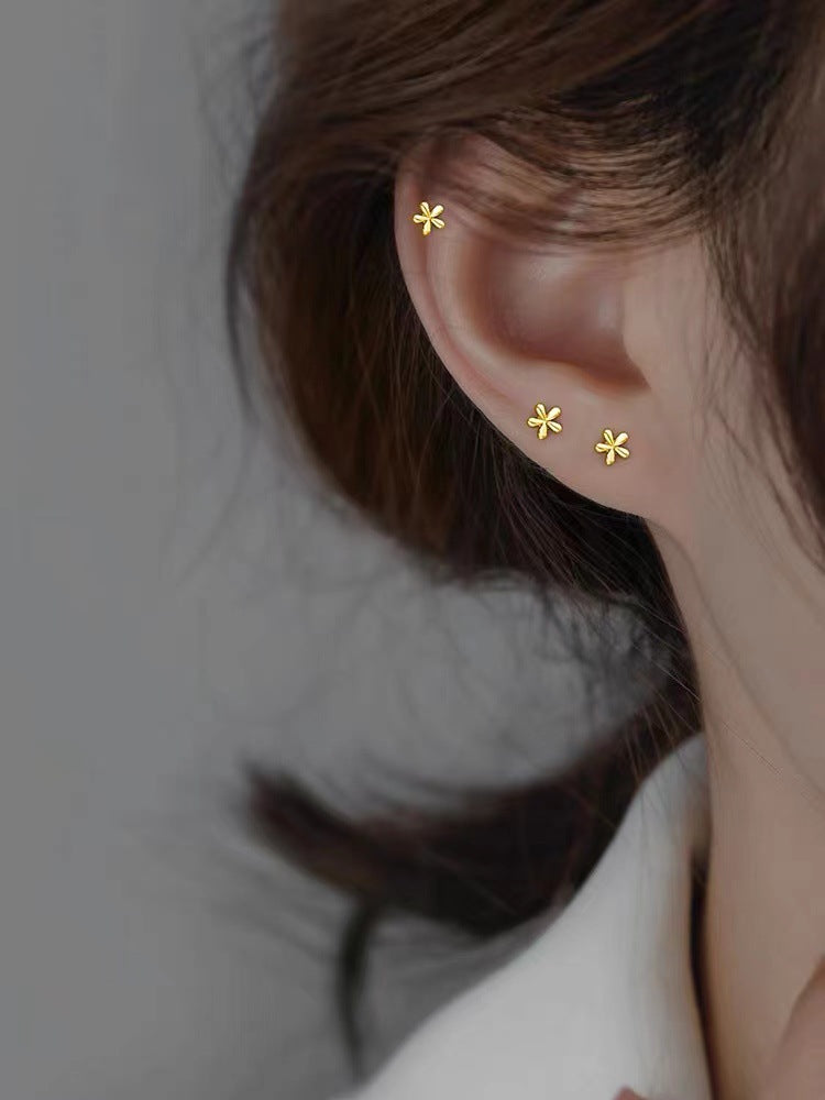 Women's Sier Mini Small Flower Ear Trendy Earrings